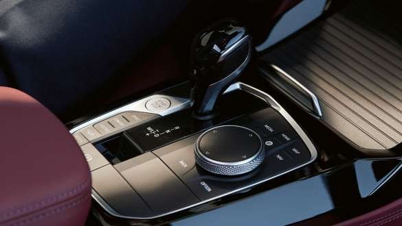 Steptronic спорттық автоматты беріліс қорабы.